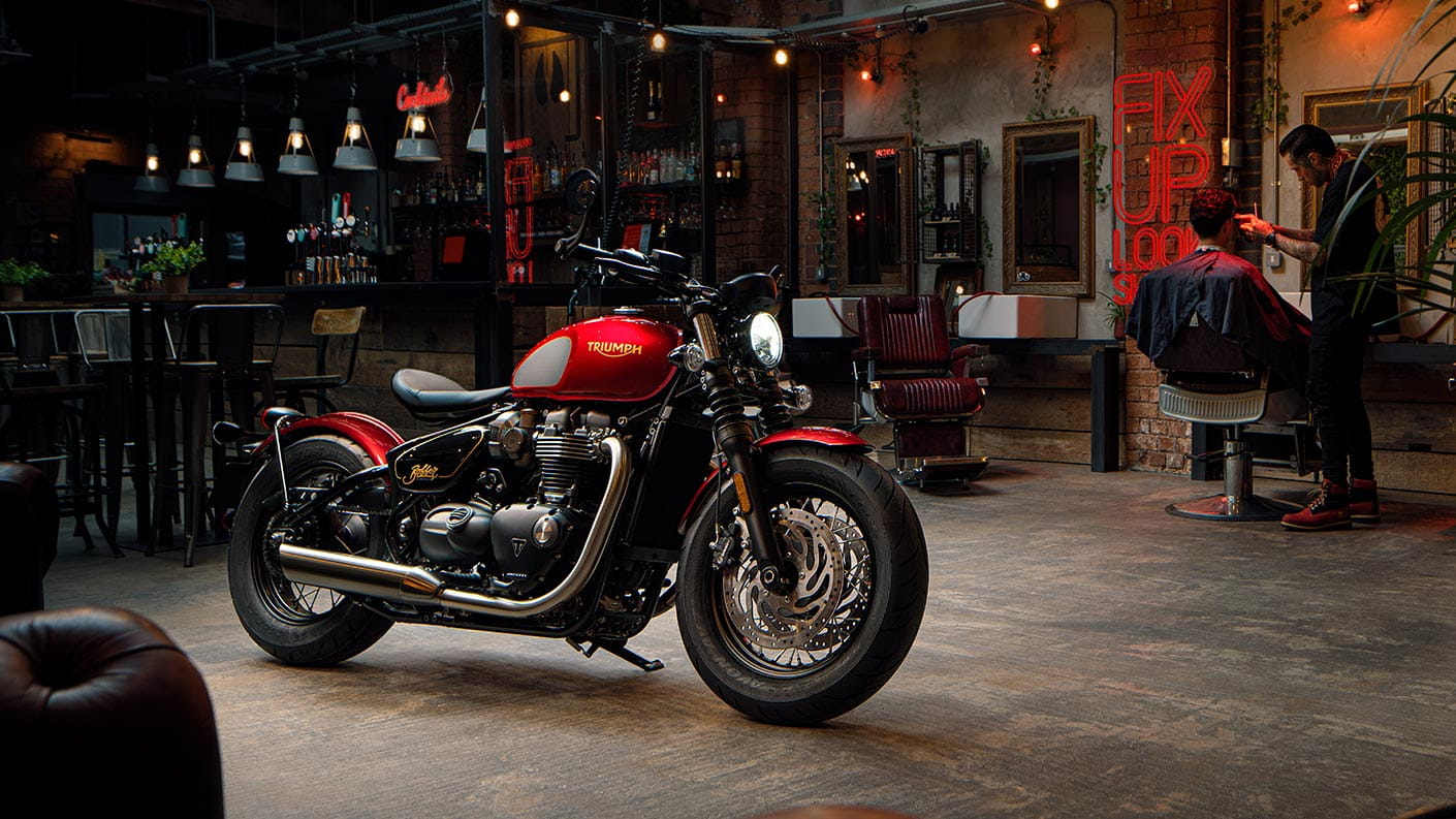 Bonneville store triumph bobber